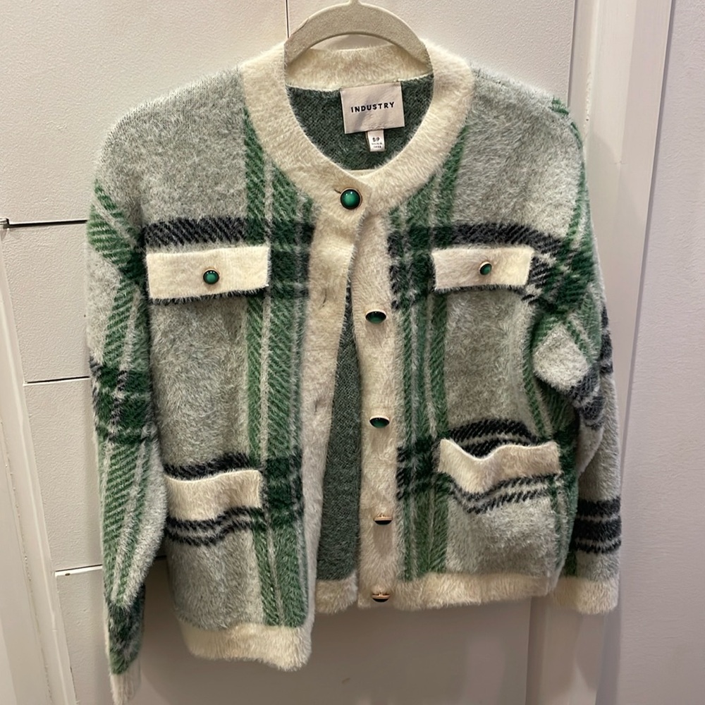 Green plaid lady cardigan